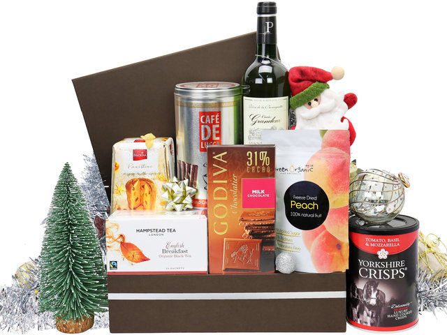 https://teamusa.cfd/images/Christmas-Gift-Hamper/640x480/Christmas-Hamper-v3~20181115125152520_PI9A8725Z_v2.jpg